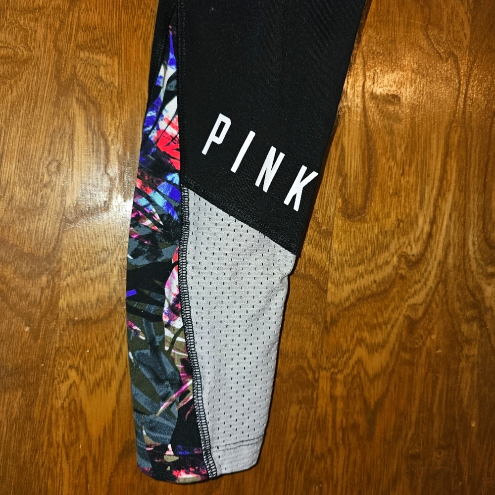 Victoria's Secret pink ultimate workout leggings small petite amazing condition